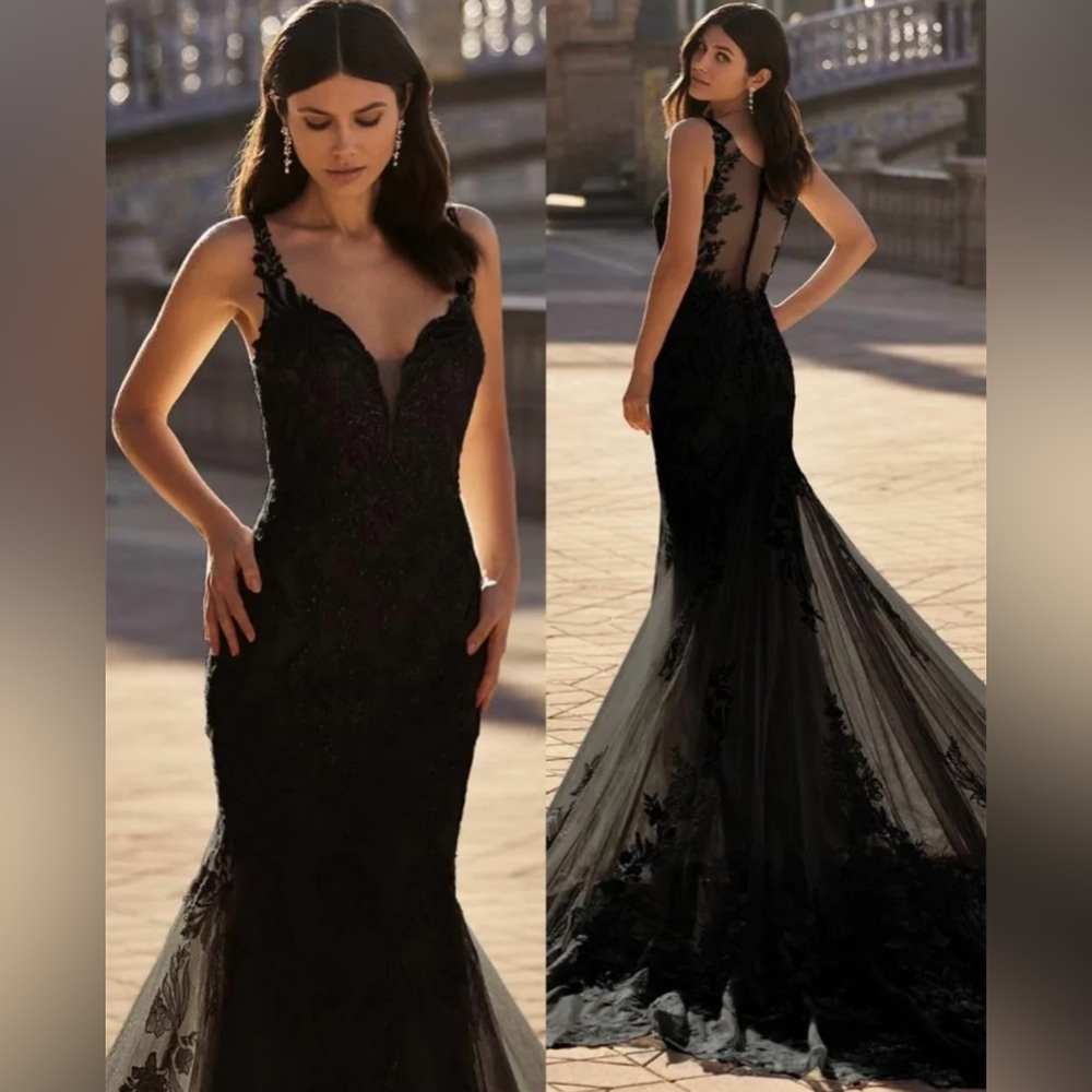 New Wedding or Formal Dress